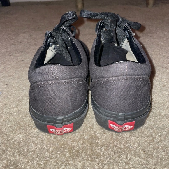 Size 7 Nike & Size 8 Vans - Picture 6 of 7